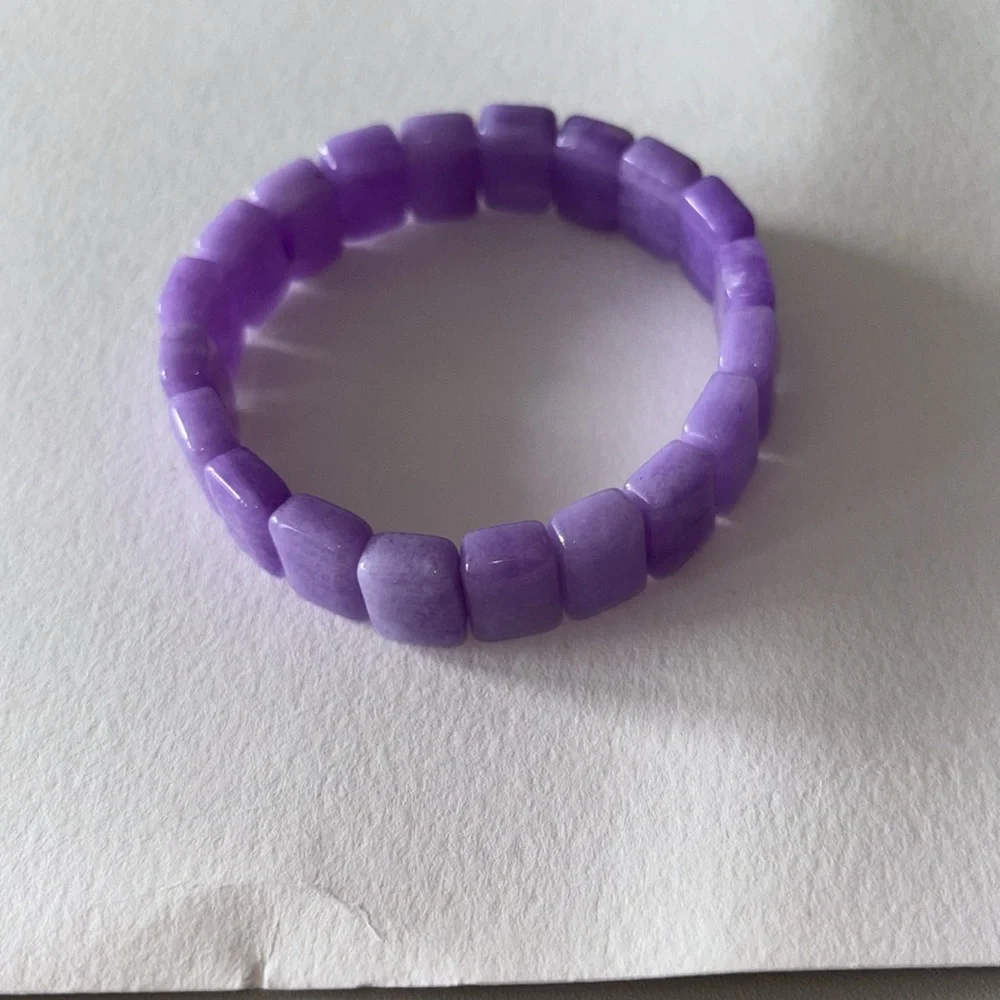 🏝️☀️Vacation 💜 Light Purple Natural Stone Bracelet 💜 - Picture 6 of 10